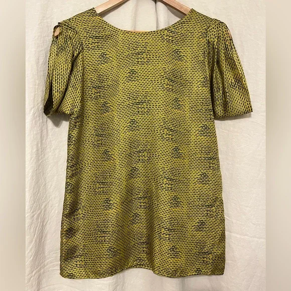 Draped back golden yellow silk top - Picture 2 of 7